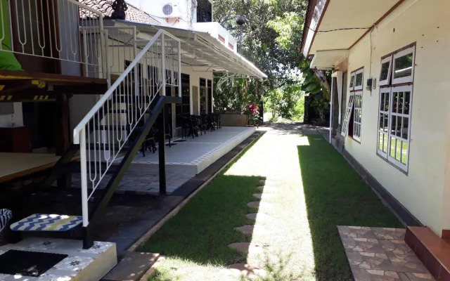 Manuh Guest House