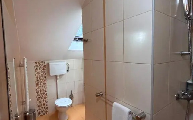 Rooms Konak Mikan