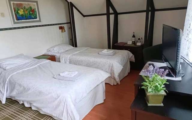 Cronin's Guesthouse B&B