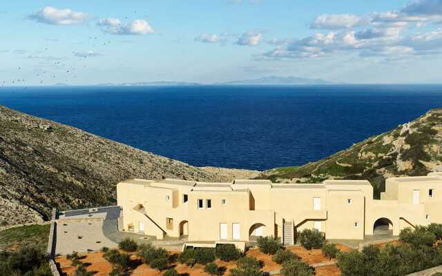 Avaton Luxury Suites Folegandros