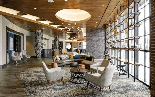 Archer Hotel Boston/Burlington