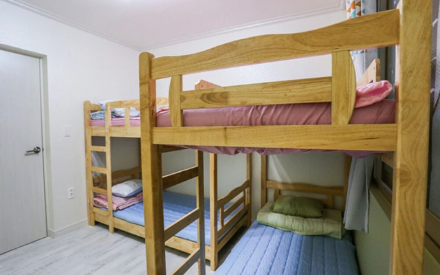 Tongyeong Gangguan Guest House