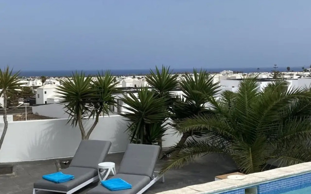 Mesmerising Apartment in Playa Blanca