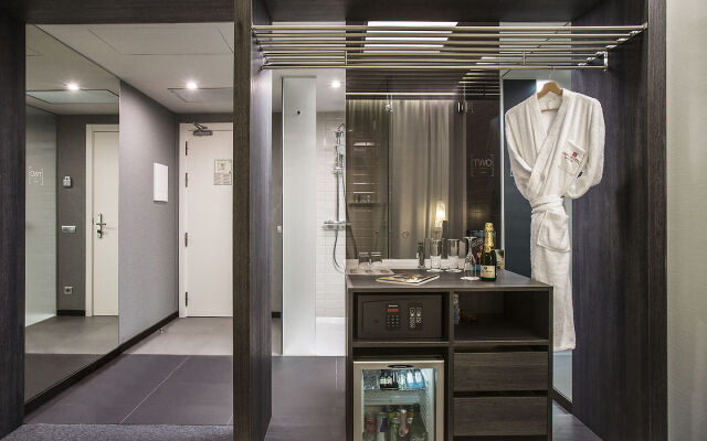 Axel TWO Barcelona 4*Sup – Adults Only