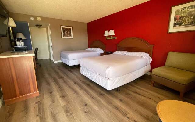 Travelodge by Wyndham Imperial/El Centro