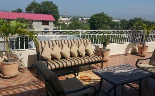Estinfil Guesthouses
