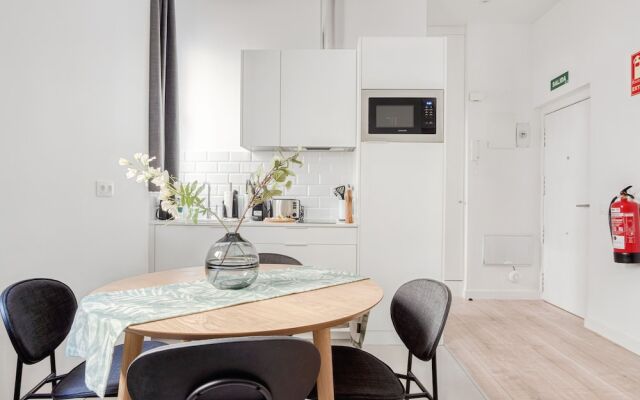 Limehome Madrid Calle Ave María