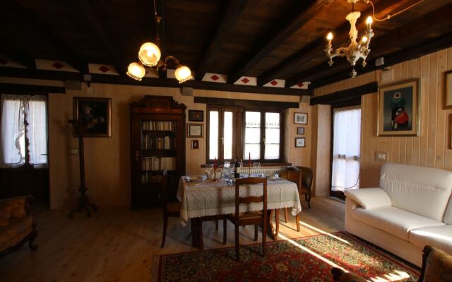 Golden Spur Cottage