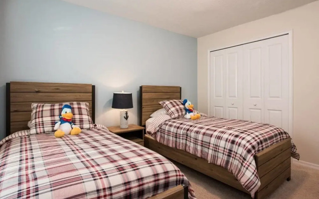 Pleasant Townhouse at Storey Lake
