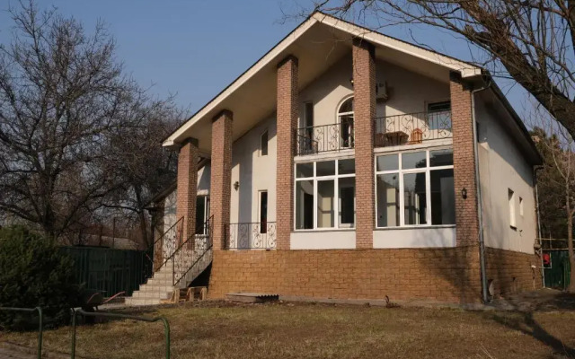 Wanderlust Riverside hostel