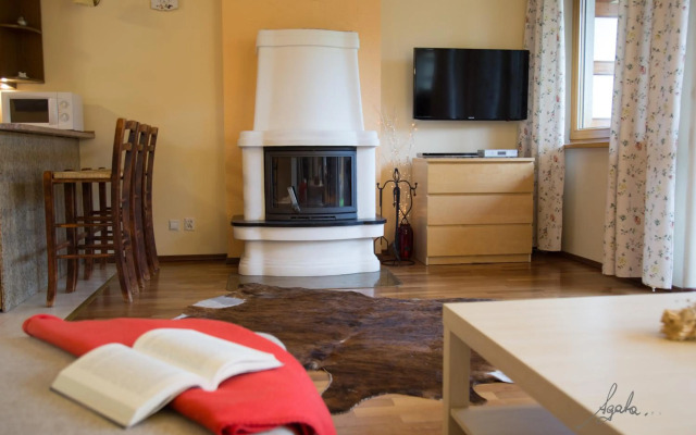 Apartament Królewski z sauną ogródkiem i tarasem