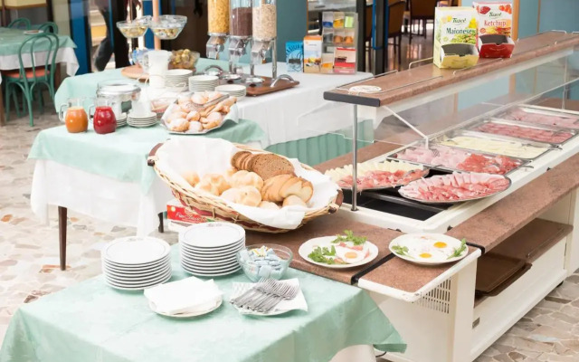 Hotel Cola Frontemare