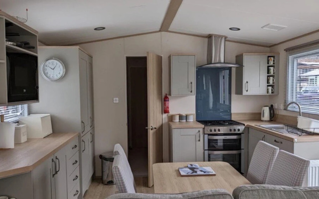 Luxury 2 Bedroom Caravan in Stunning Location