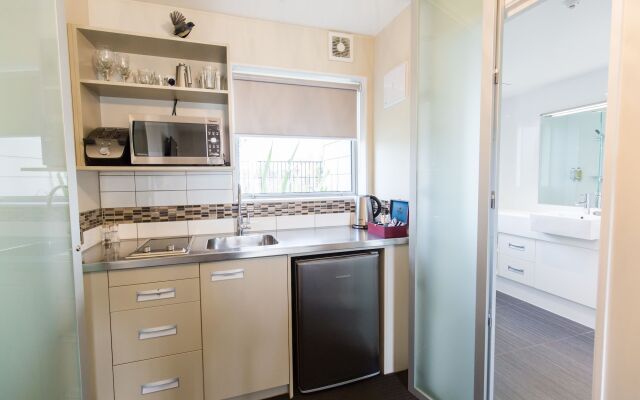 Airport Gateway Motor Lodge