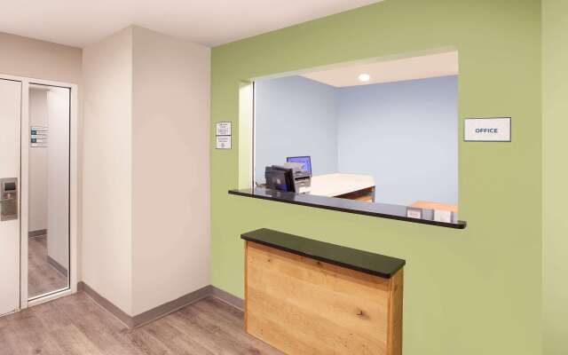 WoodSpring Suites Fayetteville Univ. of Arkansas