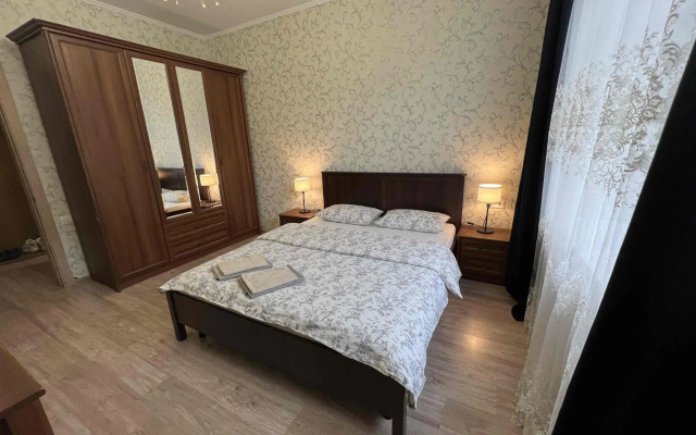 Апартаменты на улице Вольного Новгорода 13