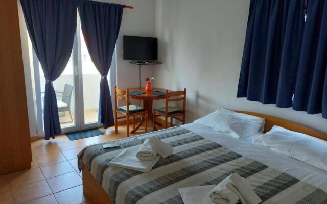 Apartments Burcul Pag