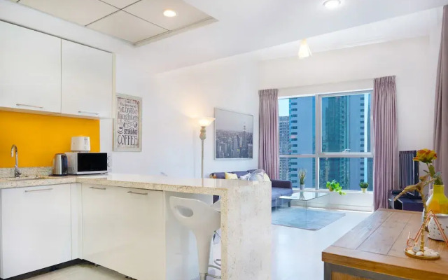 Maison Privee - Stunning Apartment w/ Dubai Marina View