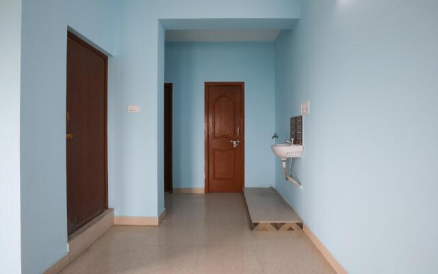 OYO 79180 Connect Hotel Perumbakkam