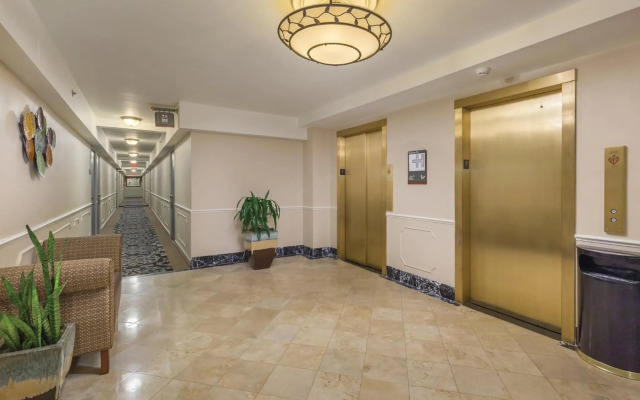 Club Wyndham Avenue Plaza