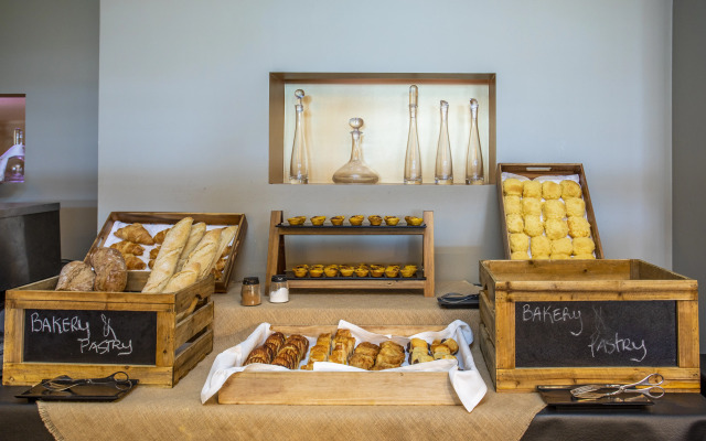 Crowne Plaza Caparica Lisbon by IHG