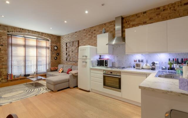 1 Bedroom Apartment Near London Bridge