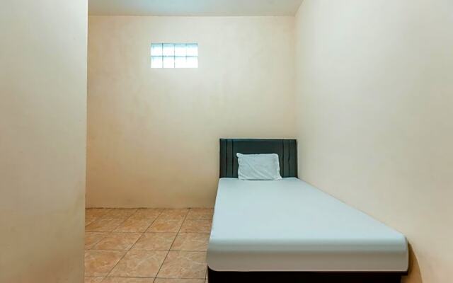 OYO Life 2424 Kost Luqman 2