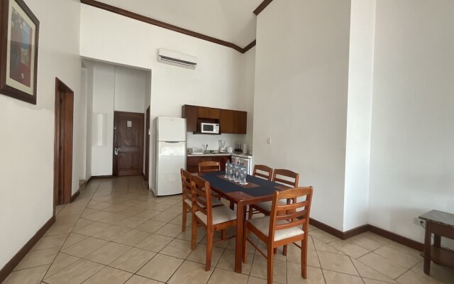 Hotel Cayman Suites