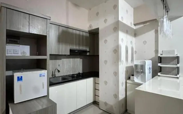 Comfy 2BR Apartment at Pakuwon Mall With Wifi