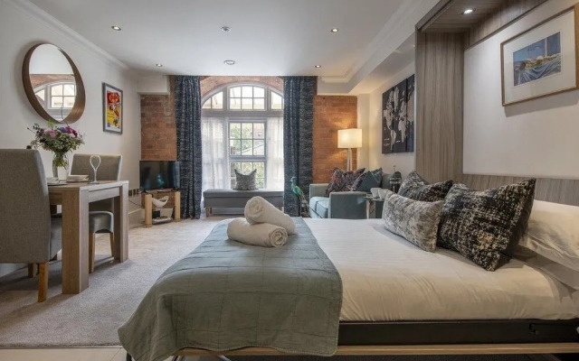 Chocolets - The Kitkat Suite