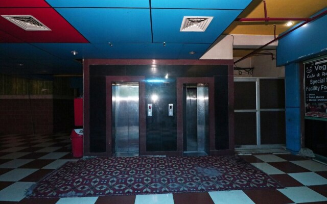OYO 16905 The Rohtak Hyatt