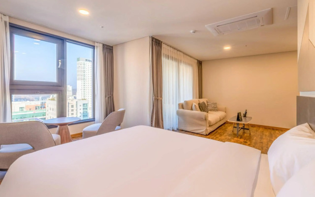 Urbanest Hotel