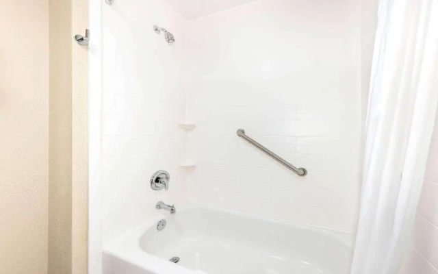 Days Inn By Wyndham Springville