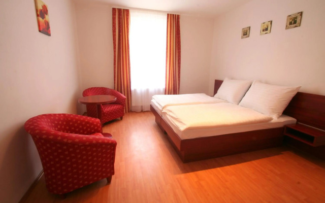 Aparthotel Susa