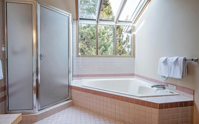 Eagle Crest on the Green