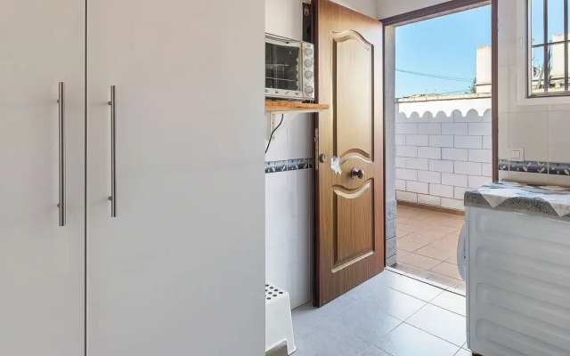 Detached Villa With a Large Private Swimming Pool