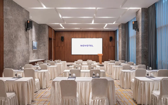 Novotel Shanghai Baoshan Jiusi