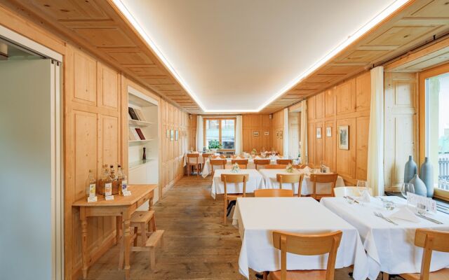 Hotel & Restaurant Vallatscha