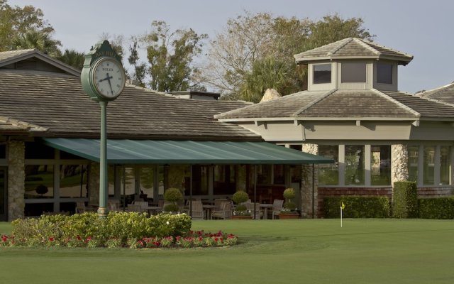 Lakeside Cottages at The Bay Hill Club