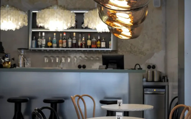 Hipsters Hotel