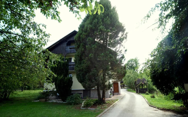 Apartment Arh