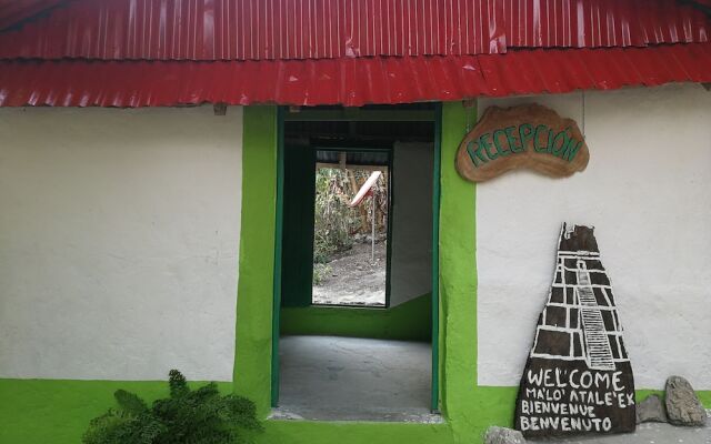 Mundo Maya Spanish School -Guest House