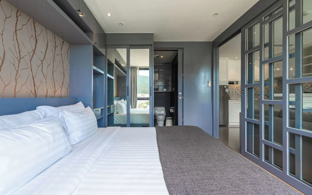 1BR Suite with Rooftop Pool C223