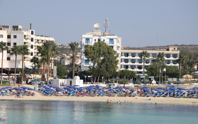 Anonymous Beach Hotel - Adults Only