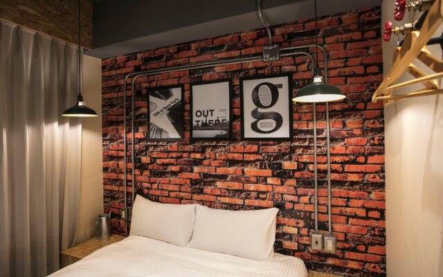 Taichung LOFT Hostel FengJia