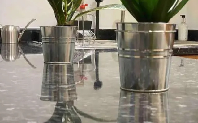 Beach Retreat, Stones Throw Away from Beach