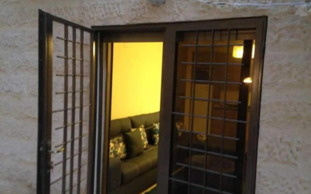 The Royal Luxury Apartments & studios