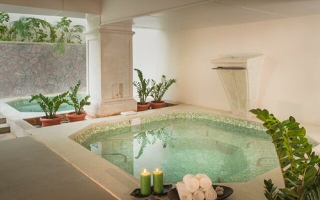Leonia Holistic Destination