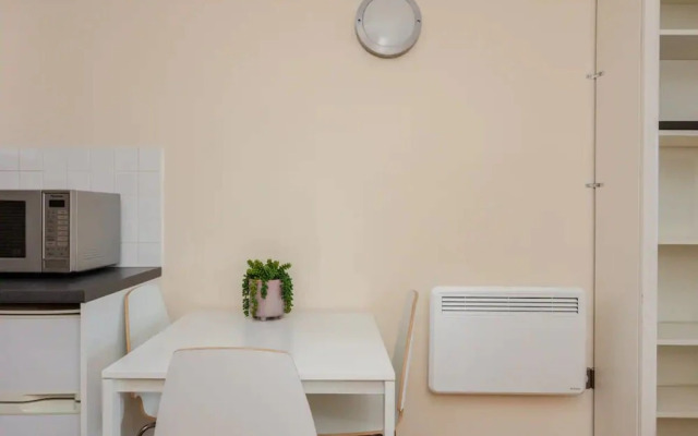 Vivid Apartment in Central London