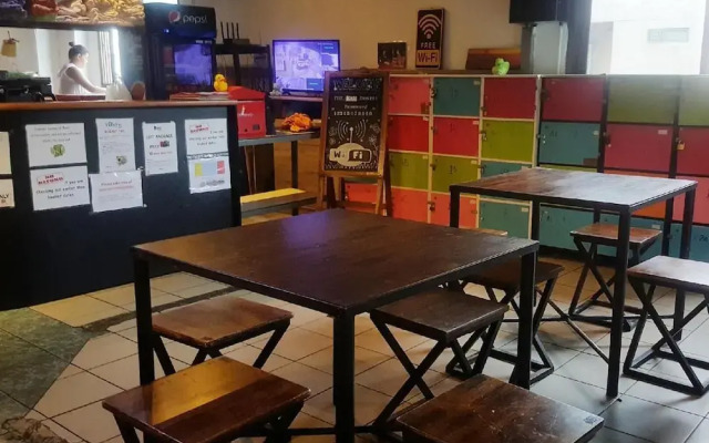 The Mixx Hostel